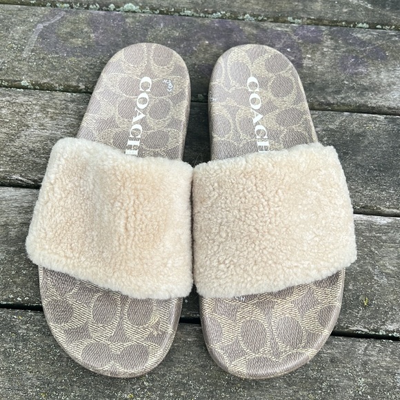 Coach | Shoes | Coach Sheep Shearling Autentic Cooor Cream Size 9 ...